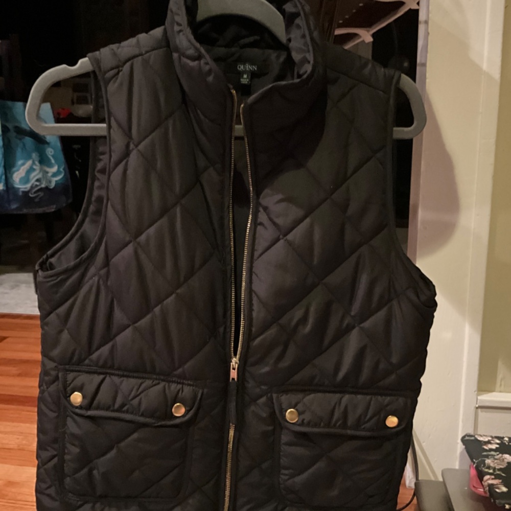Vest - Picture 4 of 7